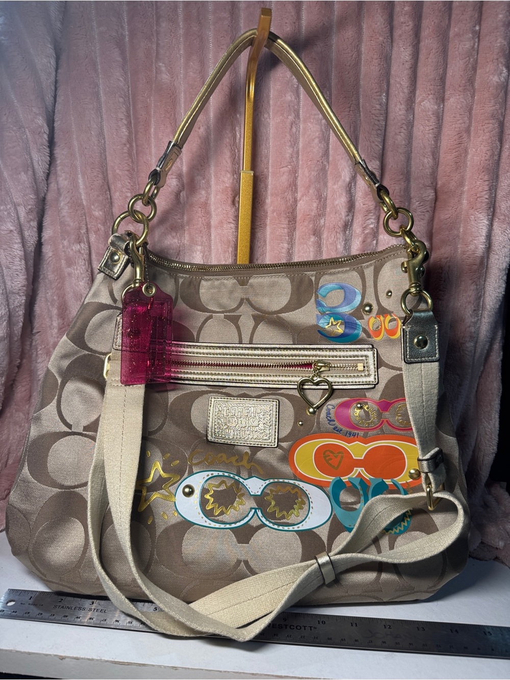 Coach Beige poppy Daisy Pop C Signature Hobo Multicolor Graphic appliqués